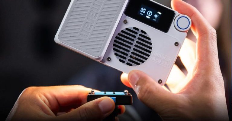 Представлены осветители Amaran Ace 25x и 25c для мобильной съёмки — фото 2
