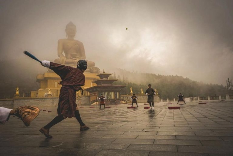 Впечатляющие фотографии победителей премии Travel Photographer of the Year 2024 — фото 4