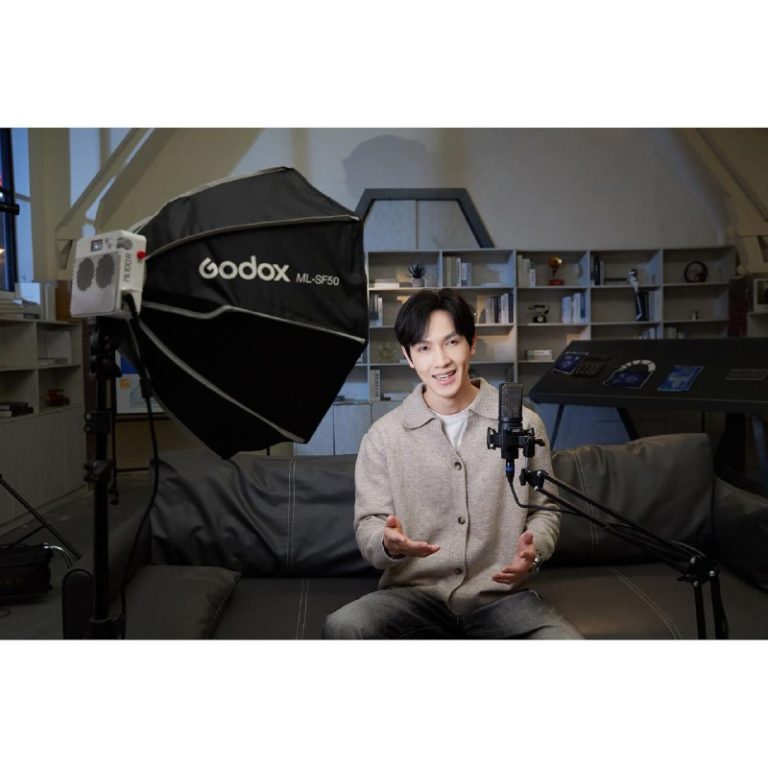 Godox представила RGB-версию хита ML100Bi — осветитель Godox ML100R — фото 9