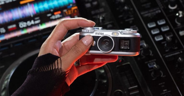 Fujifilm Instax Pal 2 — все как взрослых, но с нюансом — фото 4