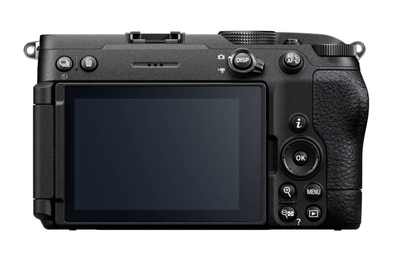 Nikon представила Z5IIC — полнокадровая, без видоискателя и всего $1400 — фото 3