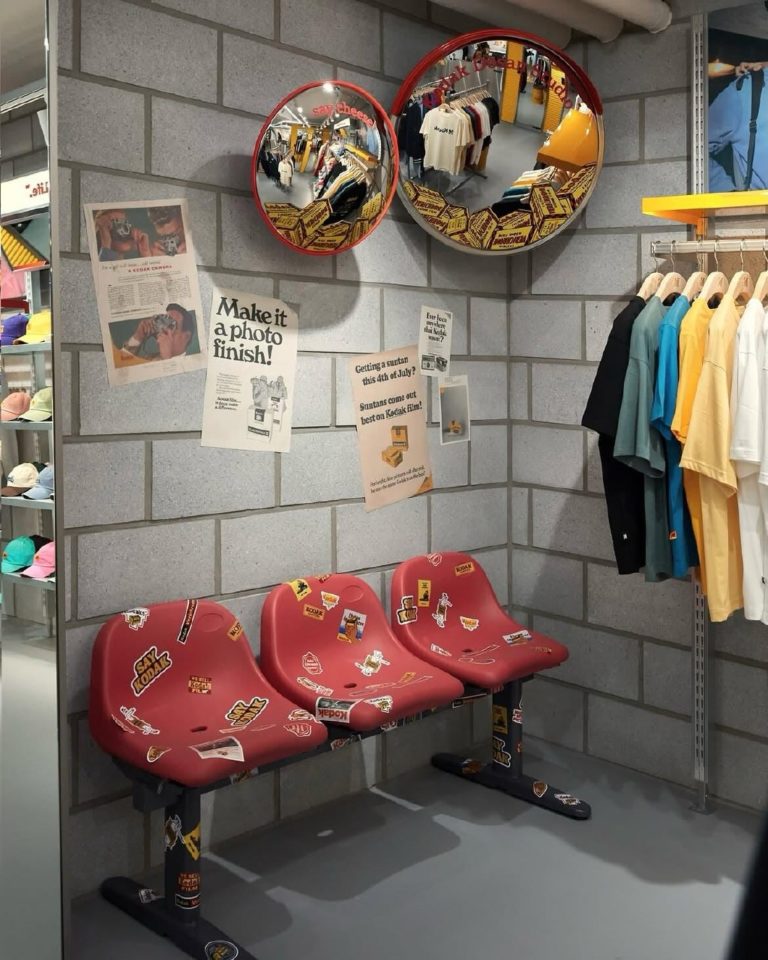 Kodak Apparel открыла новый магазин в Сеуле — там есть одежда и аксессуары с легендарным лого — фото 5