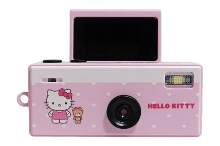 Yashica выпустила четыре камеры-брелока со Snoopy и Hello Kitty всего за $25 — фото 5