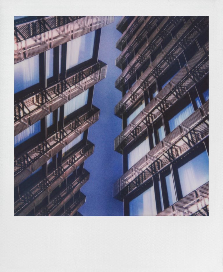 Polaroid выпустила Mod — моментальную камеру для двойной экспозиции и рисования светом — фото 7