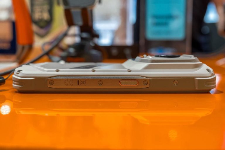 RugOne Xsnap 7 Pro — неубиваемый смартфон с отстёгивающейся экшн-камерой — фото 5