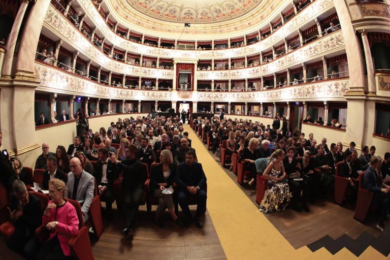 Siena Awards 2026: в Сиене стартует фотофестиваль с ретроспективой Джеймса Нахтвея — фото 9