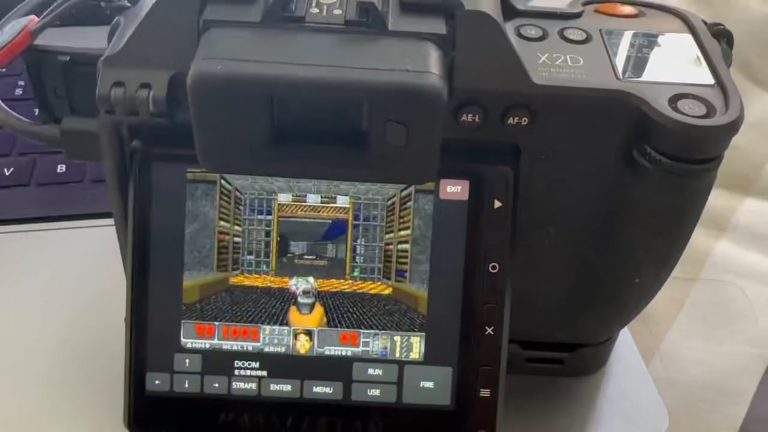 На среднеформатной Hasselblad X2D запустили Doom — стреляют кнопкой спуска