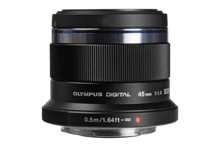 45mm f/1.8 II и 40-150mm R II засветились в официальном эфире OM System — фото 4