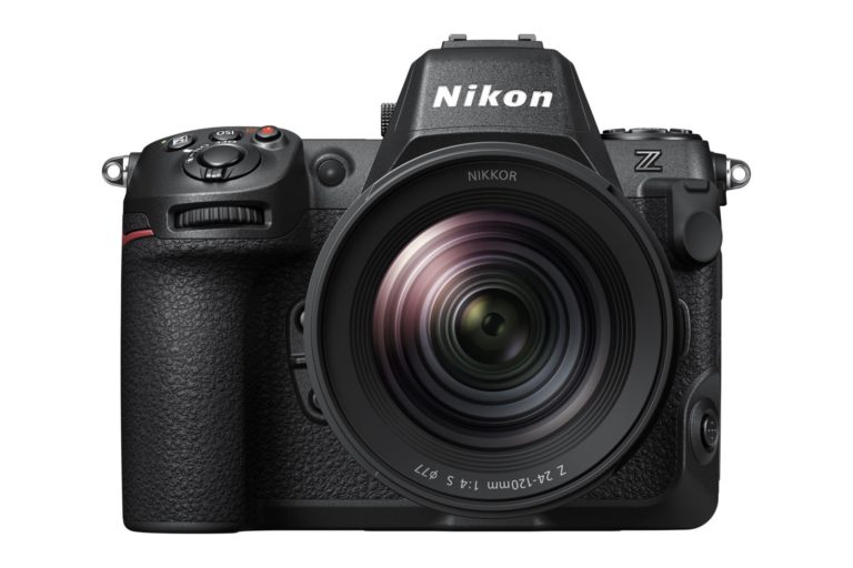 Nikon Z8 и Canon EOS R3 подешевели на 60 и 120 тысяч ₽