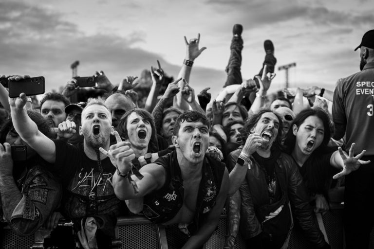 Две награды Event Photography Awards за хардкор-концерты: как снимает Афра Гетхёффер-Грютц — фото 6