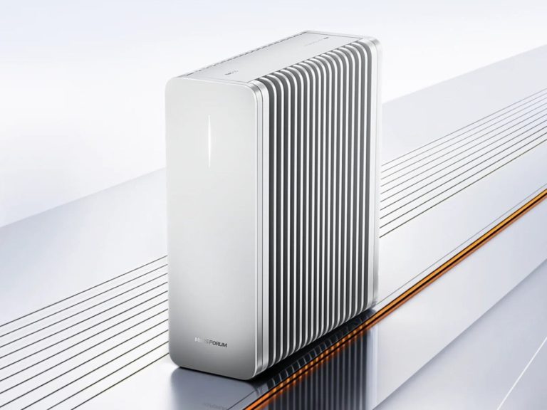 Minisforum S5 — абсолютно бесшумный NAS на пять SSD с сетью 10GbE