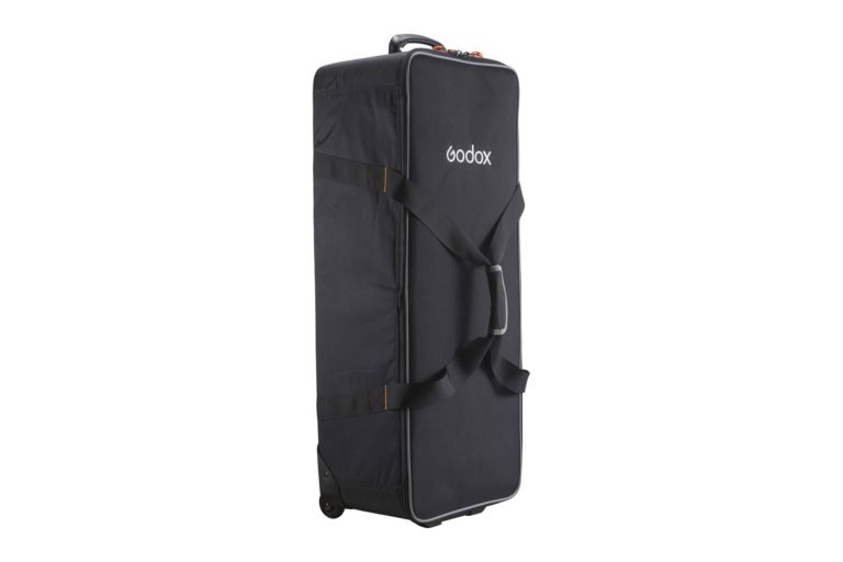 Godox LITEMONS LA300Bi — три моноблока по 330 Вт в одном чемодане на колёсах — фото 9