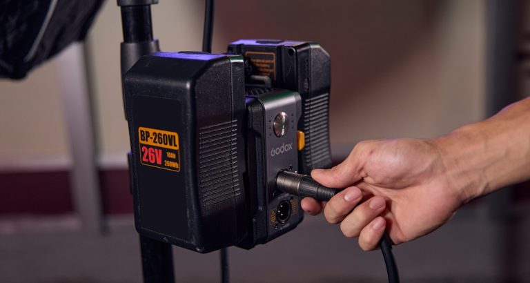 Godox LITEMONS LA300Bi — три моноблока по 330 Вт в одном чемодане на колёсах — фото 10