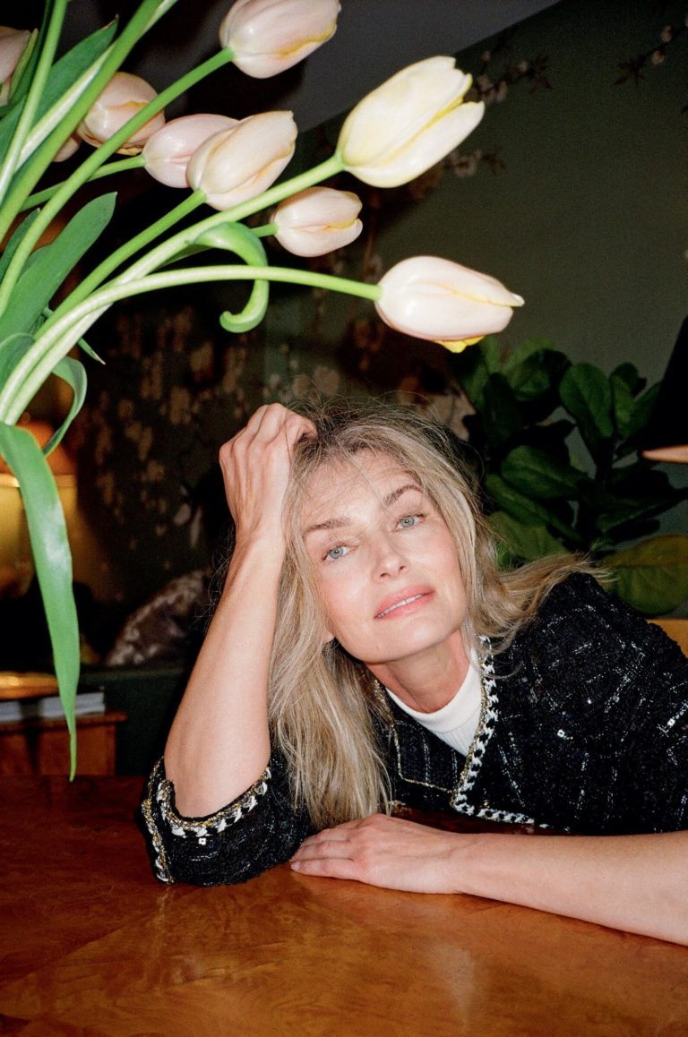 Без ретуши в 56 лет: как Мария Томанова сняла Паулину Порижкову для Vogue — фото 3