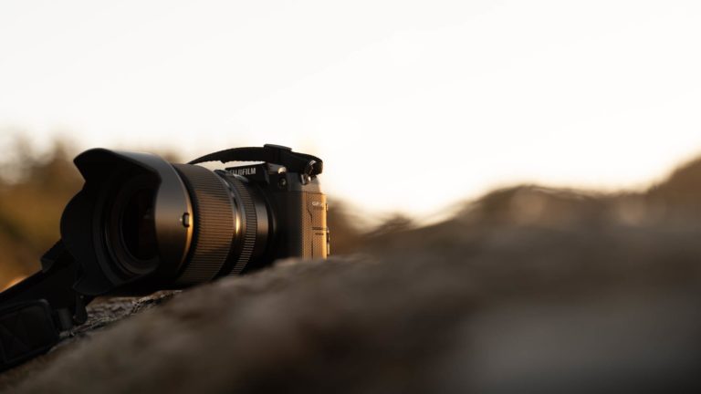 Какую камеру выбрать для пейзажа в 2026 году — от Fujifilm X-T5 до Hasselblad X2D II