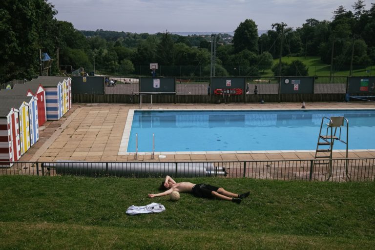 Хайлайн над тающим ледником: итоги конкурса AOP для фотографов со стажем меньше трёх лет — фото 9