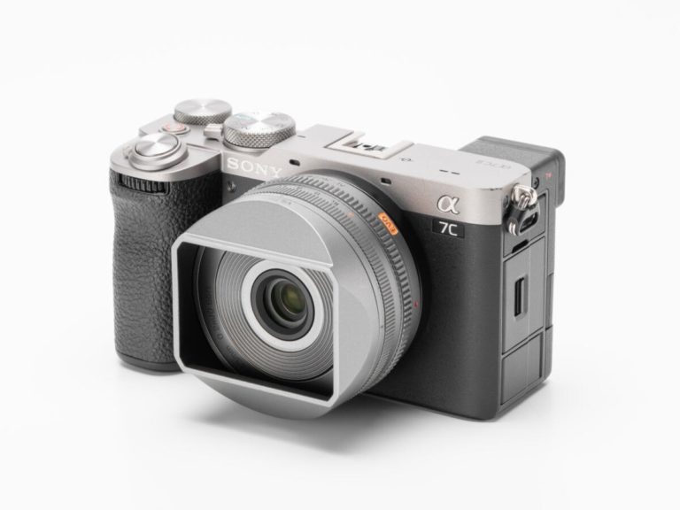Блинчик Viltrox AF 26mm F2.8 EVO вышел в серебристом и графитовом цветах — фото 7