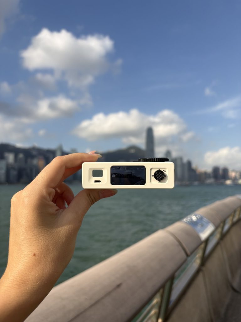 Yashica открыла предзаказ Y16 Pocket — ретро-компакт с ксеноновой вспышкой за $114 — фото 6