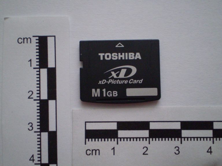 SD-карте 27 лет: как она победила CompactFlash и Memory Stick и как вычислить подделку — фото 7