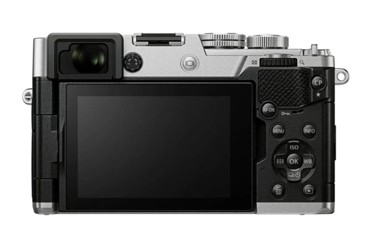 Lumix S9 против Fujifilm X-M5 и OM System PEN: что взять вместо смартфона? — фото 8