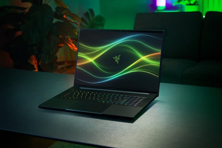 Razer Blade 18 (2026): настольная рабочая станция для обработки фото и видео в корпусе ноутбука