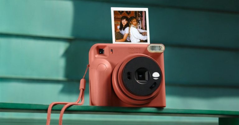 Плёнки Instax станет больше: Fujifilm снова расширяет производство