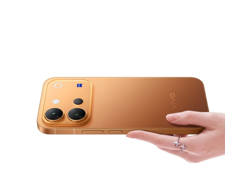 vivo V80 — смартфон среднего класса с оптикой и предустановками цвета и боке от Zeiss — фото 6