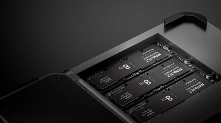 UnifyDrive PixelMob — карманная станция для бэкапа карт памяти с экраном и памятью до 24 ТБ — фото 5