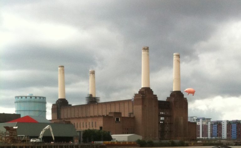 Свинья сорвалась и улетела в сторону Хитроу: как снимали обложку Pink Floyd «Animals» — фото 5