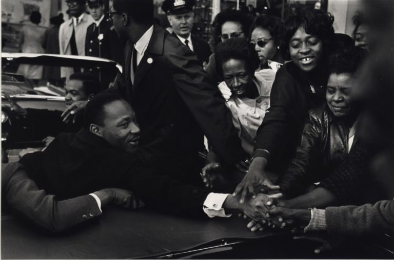 97 лет назад родился Леонард Фрид — фотограф Magnum и автор «Black in White America» — фото 2
