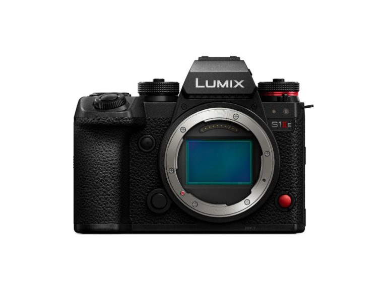 Lumix S1II, S1IIE и S1RII стали быстрее работать с внешней вспышкой — фото 2
