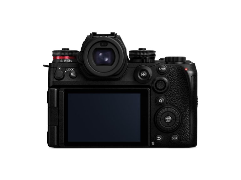 Lumix S1II, S1IIE и S1RII стали быстрее работать с внешней вспышкой — фото 3