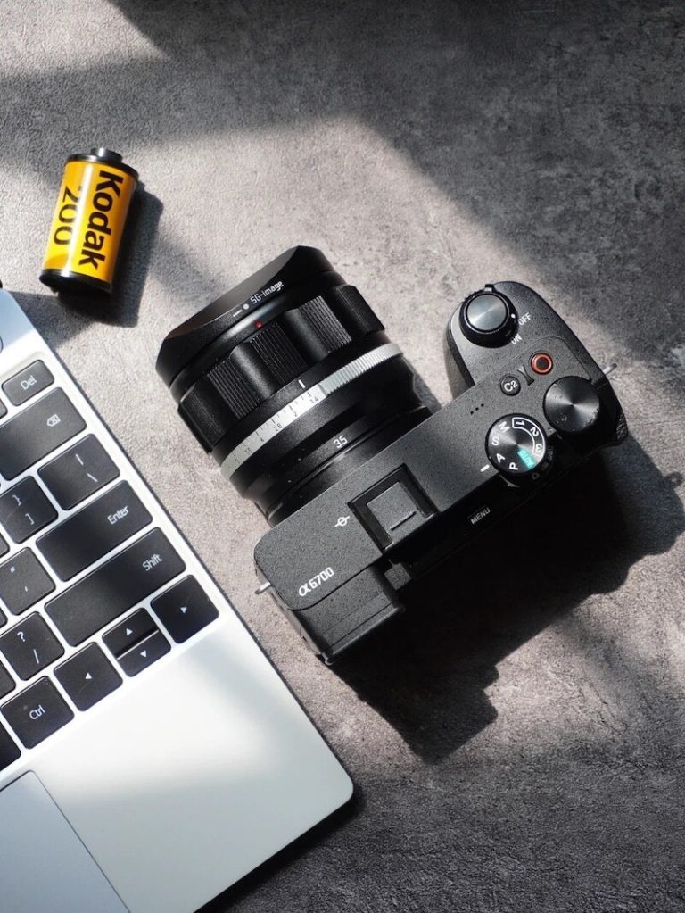 SG-image AF 35mm f/1.4 Legacy — автофокусный «полтинник» в стиле 1950-х — фото 7
