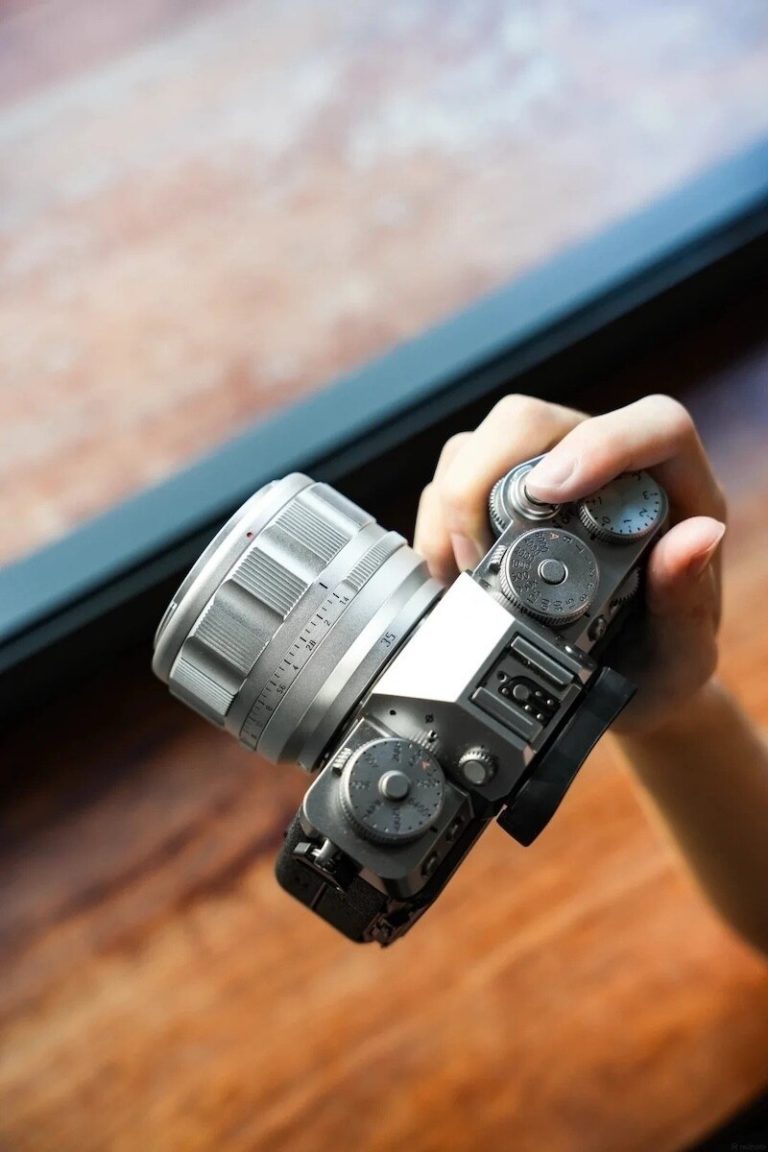 SG-image AF 35mm f/1.4 Legacy — автофокусный «полтинник» в стиле 1950-х — фото 8