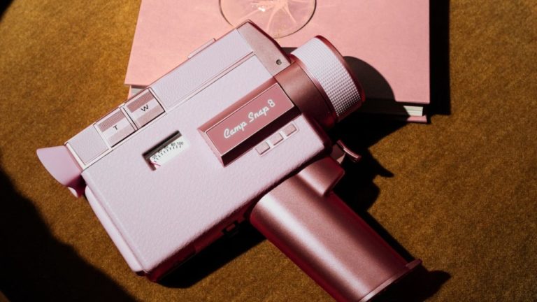 Aura6 — цифровая «Super 8» без экрана, которая сама склеивает клипы в фильм — фото 5