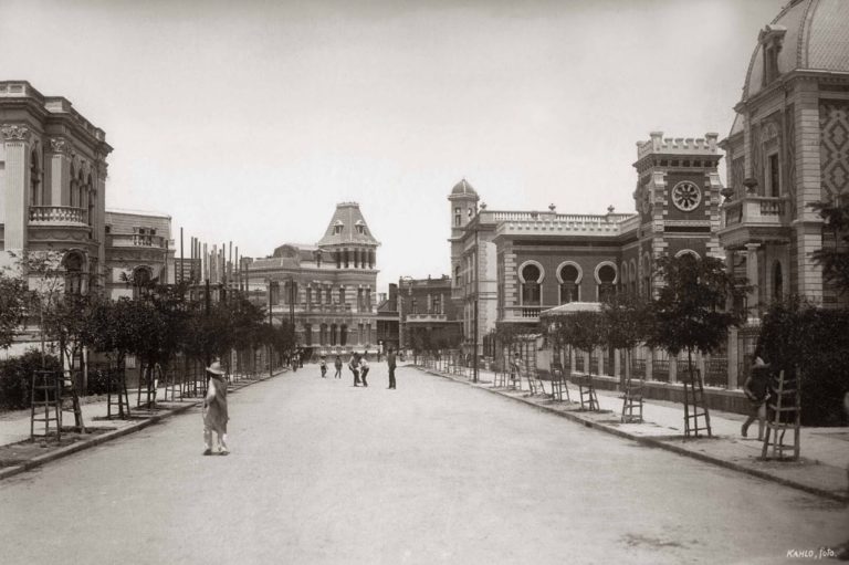 155 лет назад родился Гильермо Кало — первый промышленный фотограф Мексики и отец Фриды — фото 4