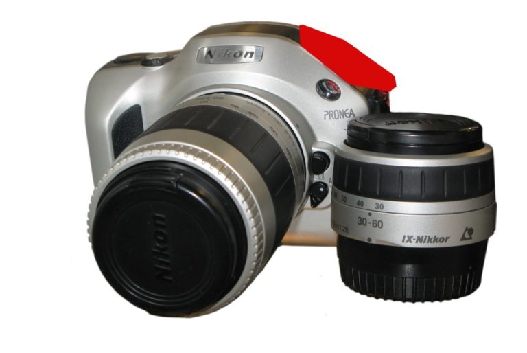 Nikon Pronea S — самая маленькая зеркалка Nikon, которая предвосхитила эпоху APS-С камер — фото 2