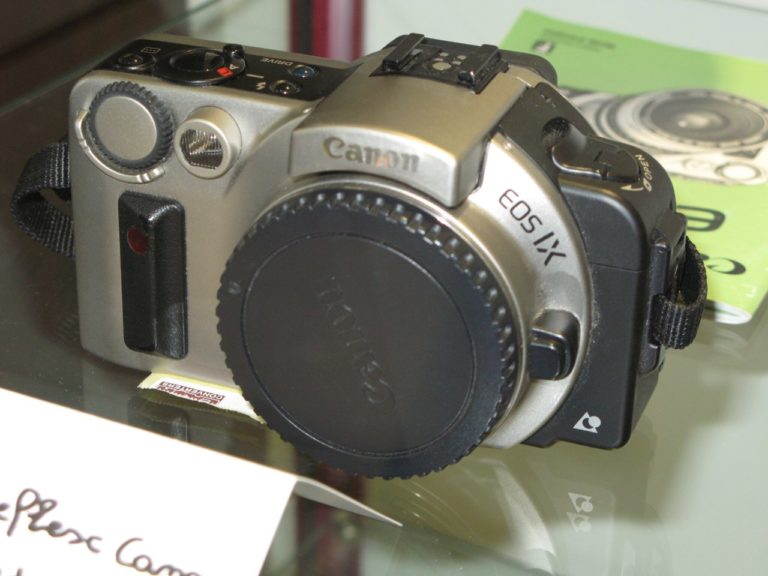 Nikon Pronea S — самая маленькая зеркалка Nikon, которая предвосхитила эпоху APS-С камер — фото 6