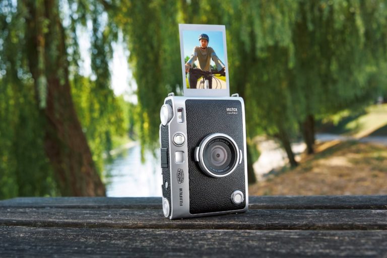 Fujifilm представила Instax mini Evo 2 — первый Instax с сенсорным экраном — фото 6