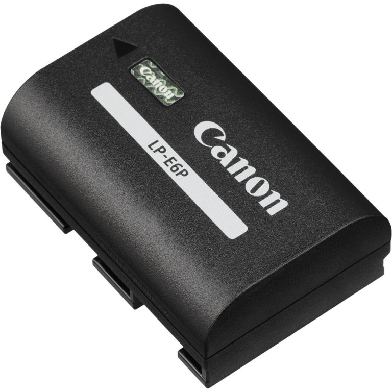 Одна батарея на 18 лет: за что стоит похвалить Canon и Nikon