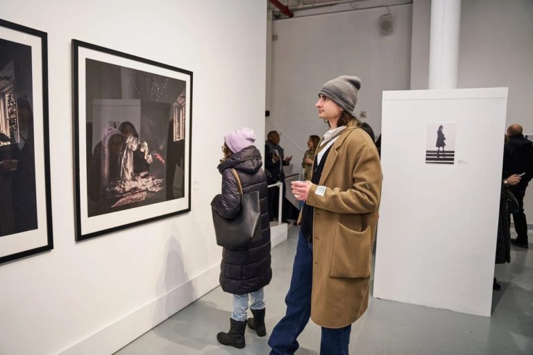 До 3 ноября можно попасть на выставку в Нью-Йорке Chelsea International Photography Competition — фото 10